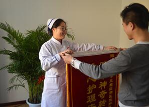 成功治好癫痫帅气小伙重燃生命曙光
